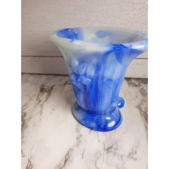 Vintage Blue and White Small Slag Glass Daffodil Vase - Picture 4 of 6